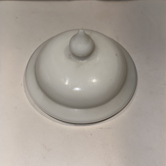 Vintage Avon Milk Glass with Lid Yellow Bird and Floral Design - Picture 4 of 6